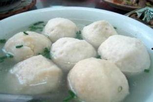 如何制作鱼丸视频,轻松学会家常鱼丸烹饪技巧